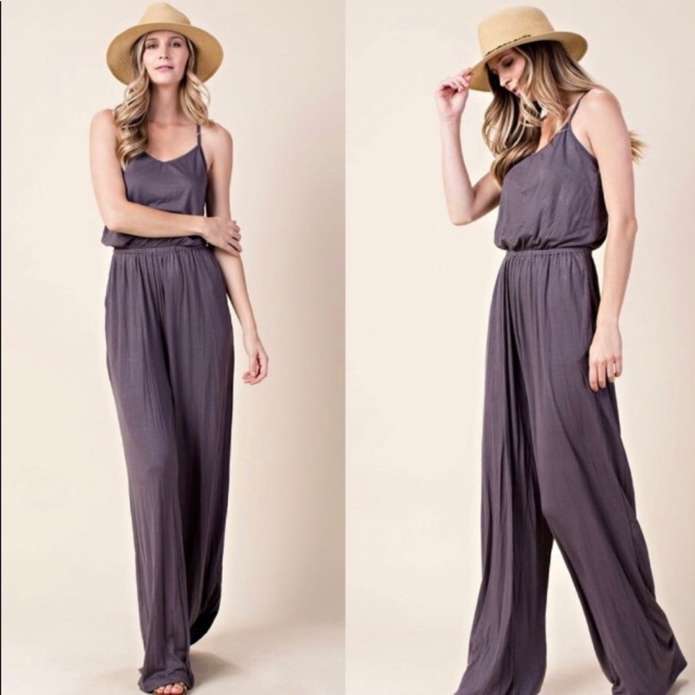 BRAND NEW! SLEEVELESS WIDE LEG JUMPSUIT